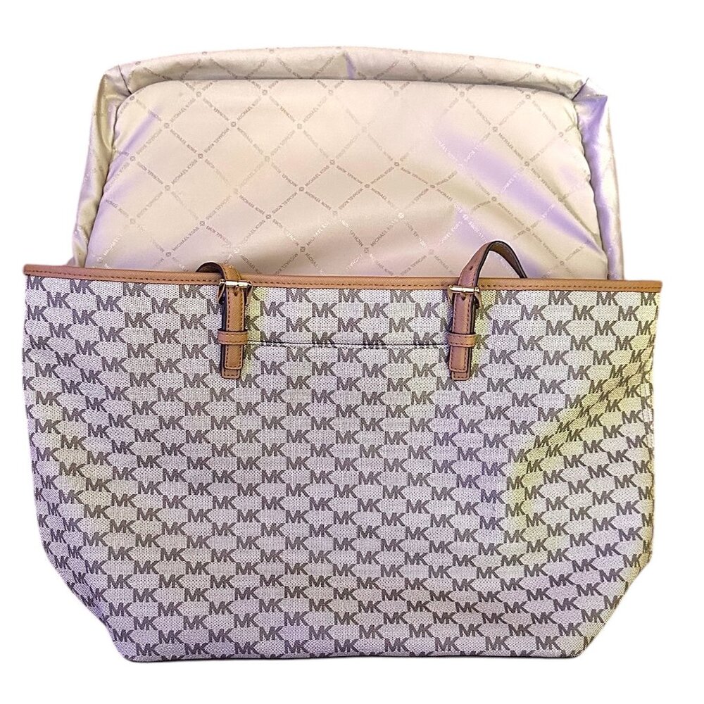 Michael Kors - Signature Large Beige/Tan Jet Set Travel Tote - Picture 4 of 5